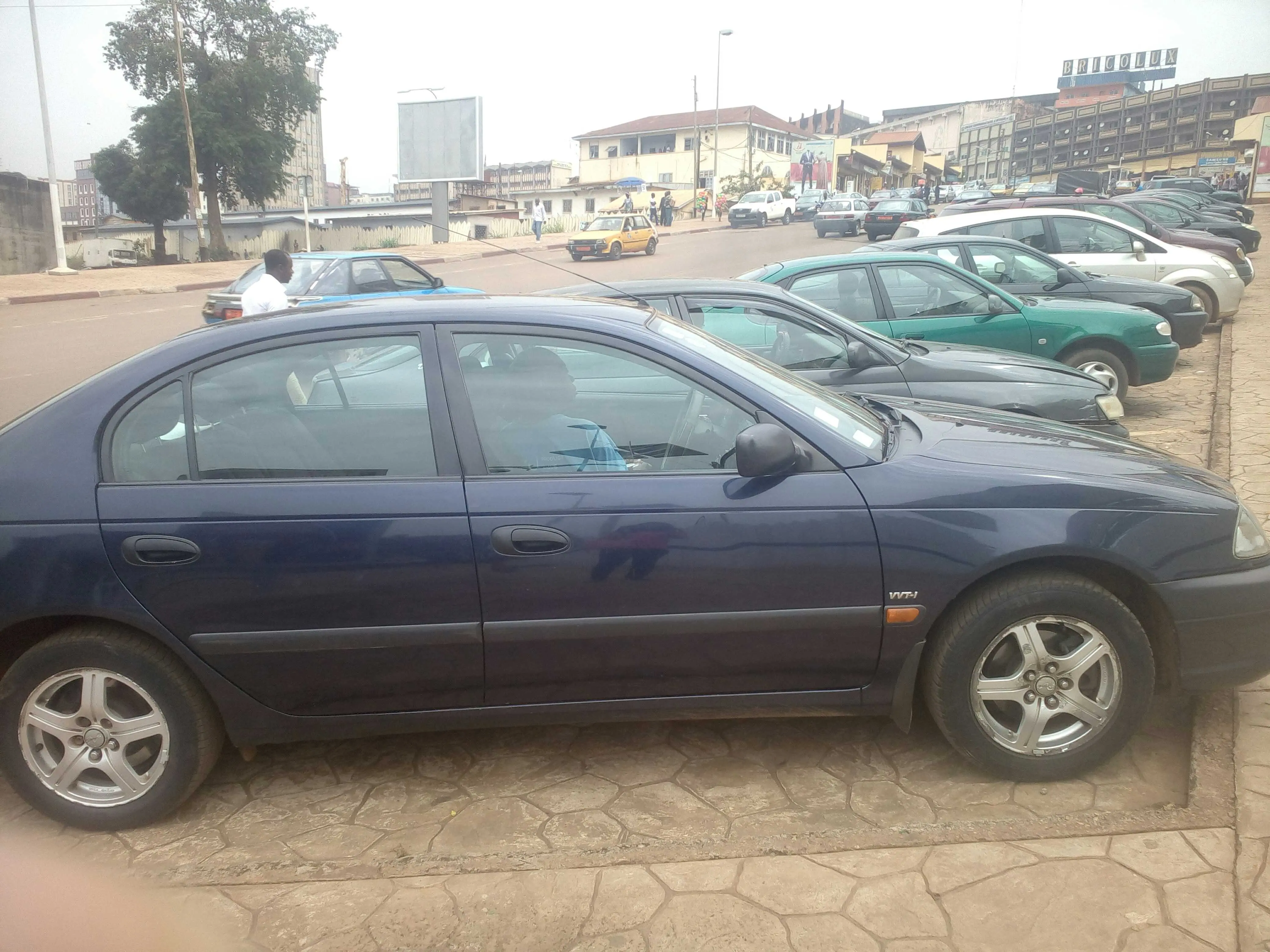 Avensis