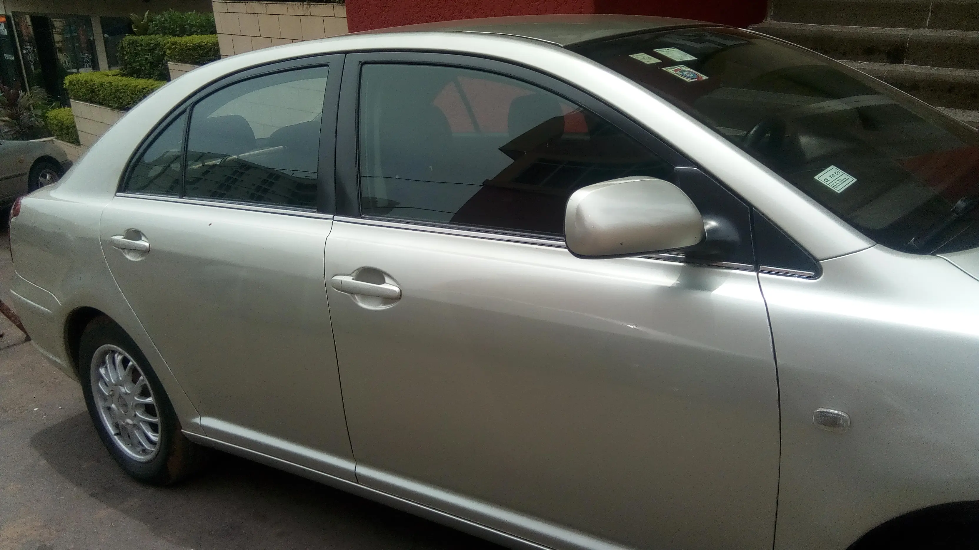Avensis
