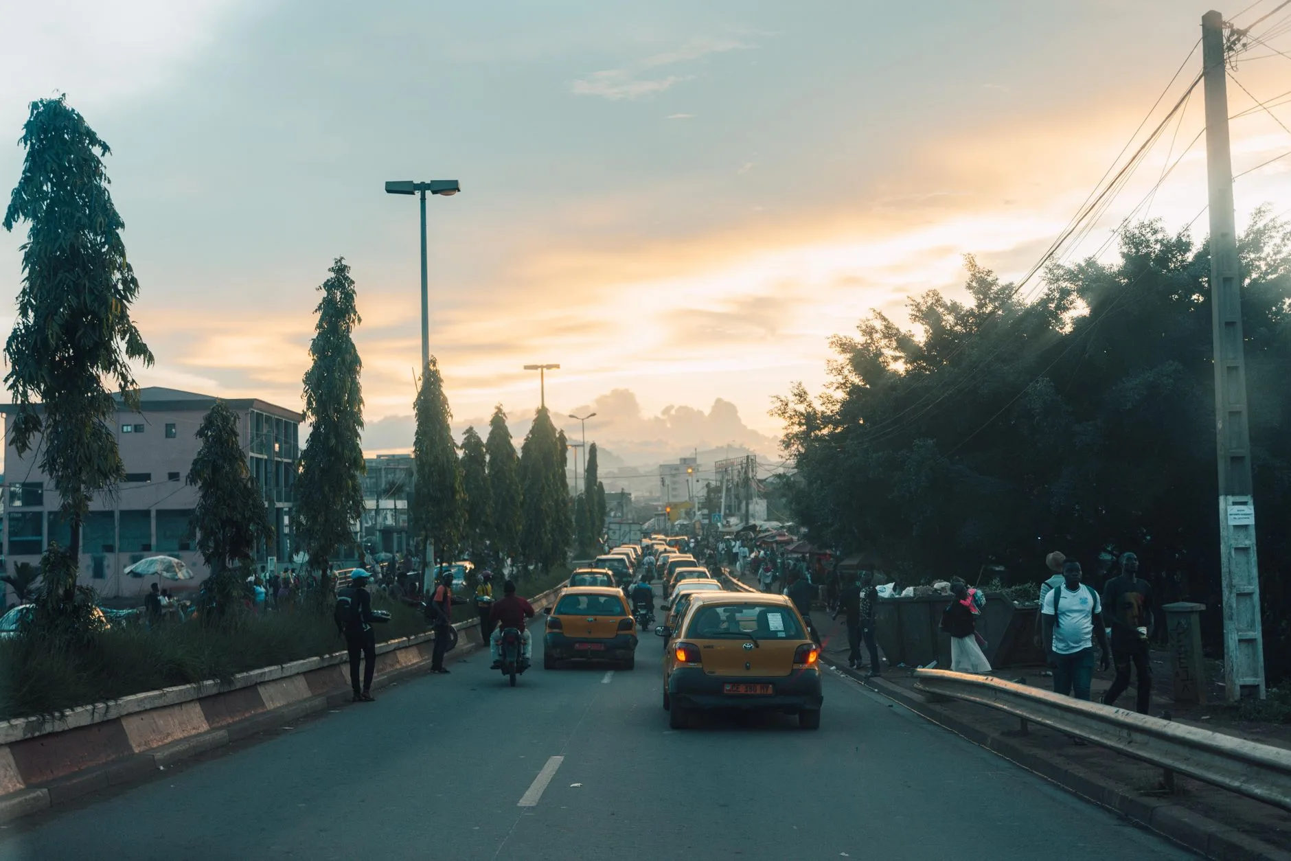 Douala → Buea — VORIK
