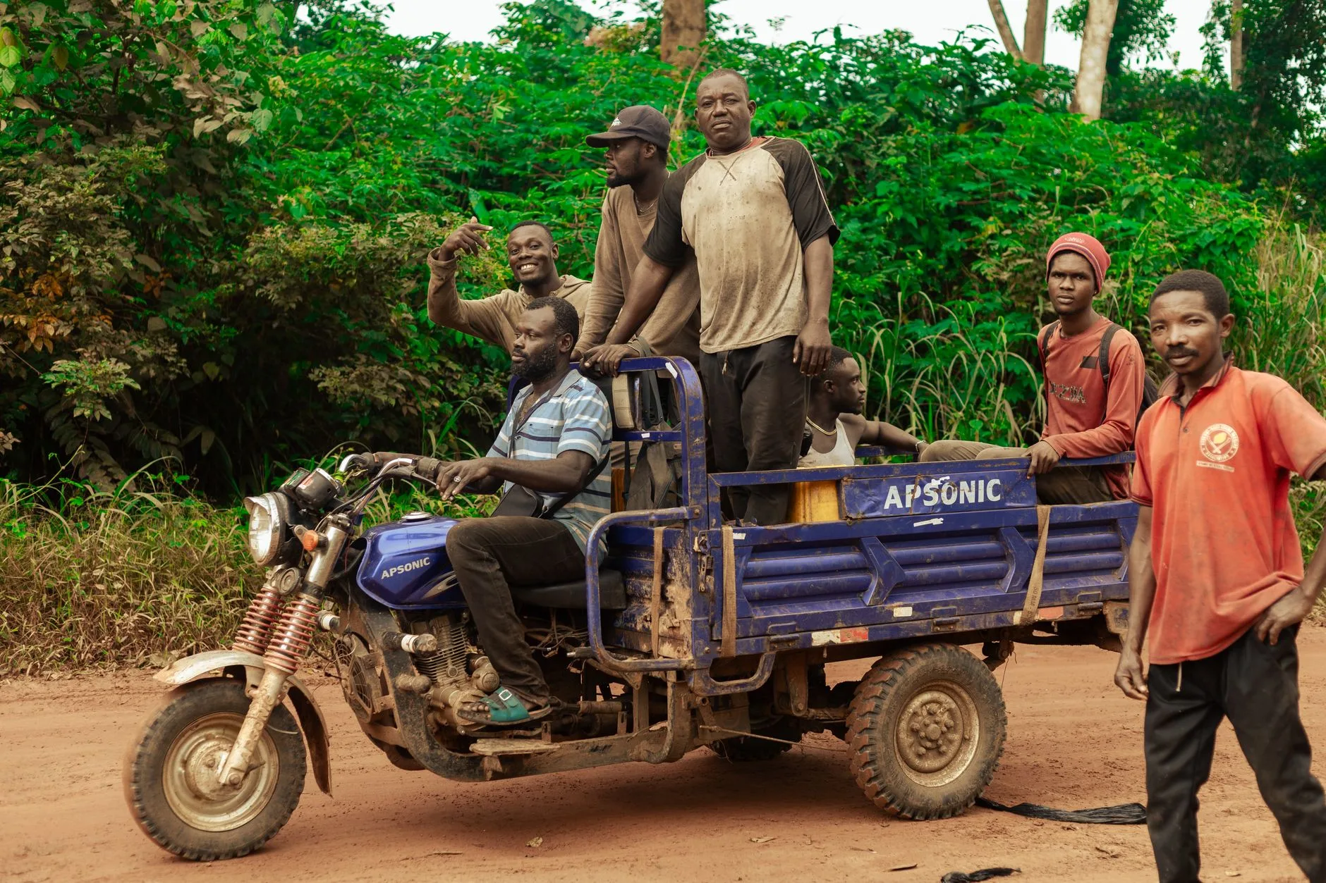 Bafang → Douala — VORIK